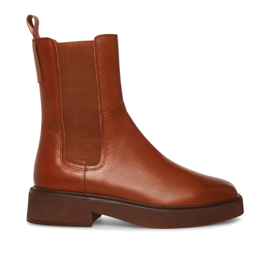 Steve Madden Cognac Watson Chelsea Boots (NWT)
